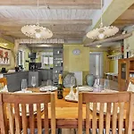 Emely For 8 People Near Porec With Heated Pool & Jacuzzi Vila Gradina (Vrsar)