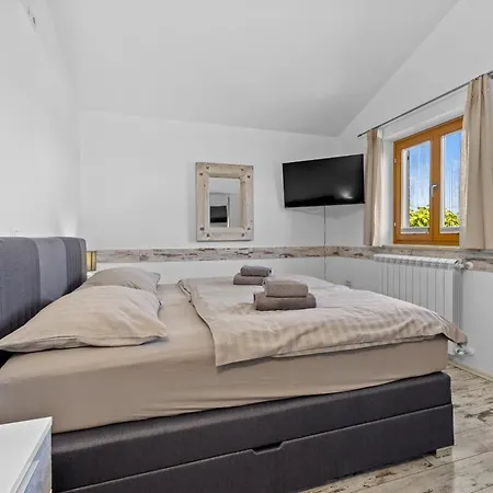 Emely For 8 People Near Porec With Heated Pool & Jacuzzi Gradina (Vrsar)